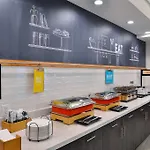 Hampton Inn Kansas City Northeast 