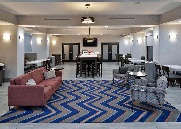 Hampton Inn Kansas City Northeast