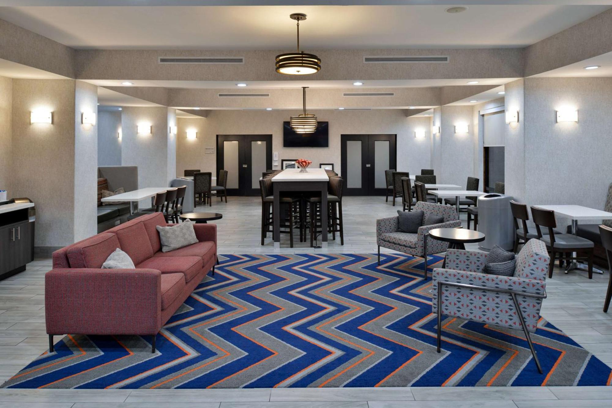 Hampton Kansas Northeast Hotel Kansas City